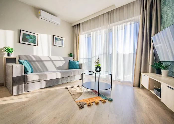 Inpoint s G11 Near Old Town & Kazimierz District & Optional Paid Parking